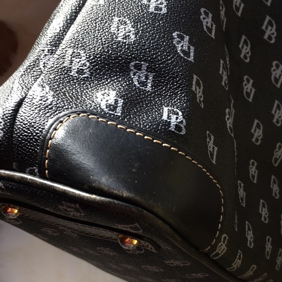 “ DOONEY & BOURKE “ HOBO STYLE BLACK PURSE - Picture 9 of 13